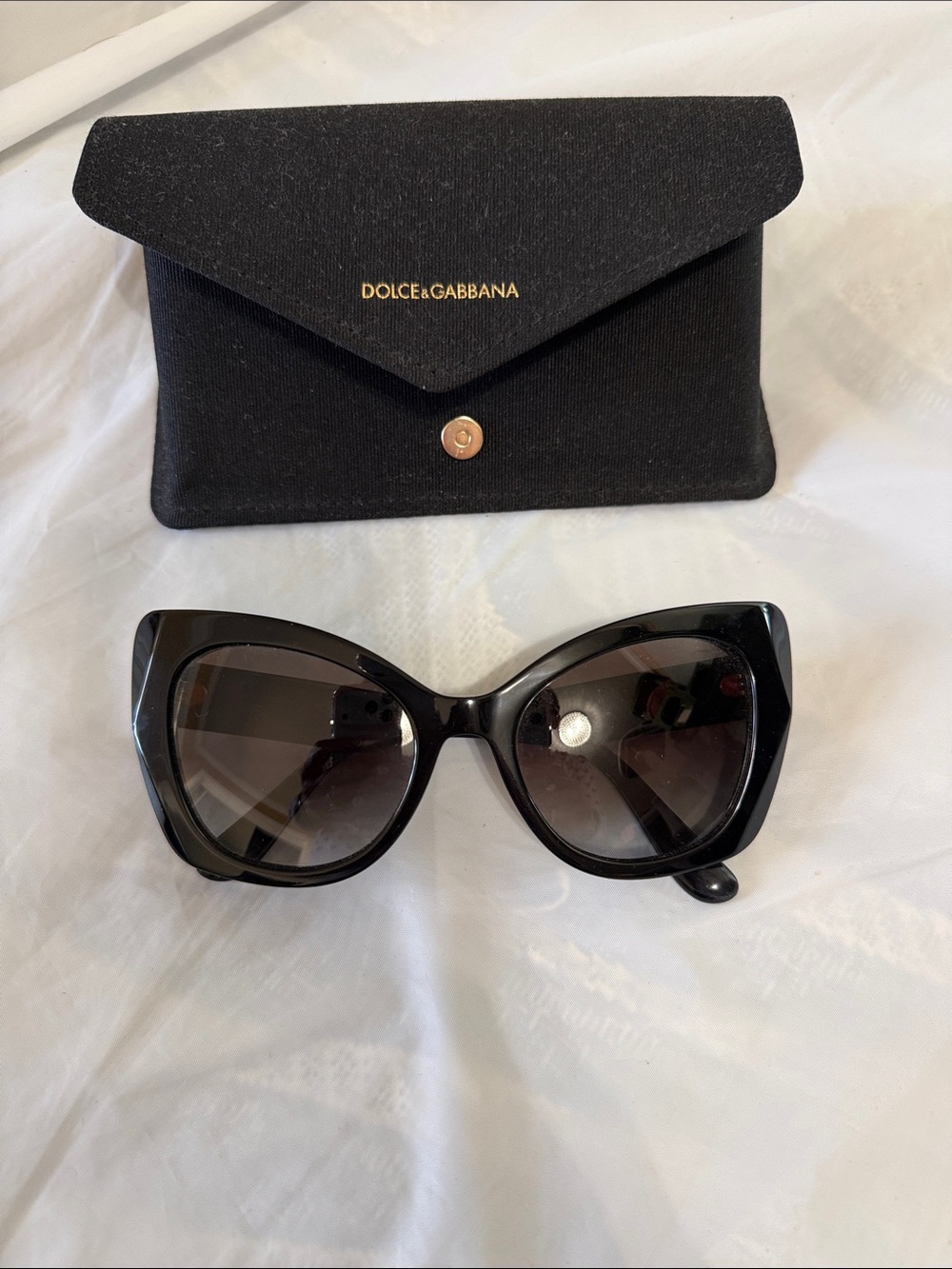 Dolce & Gabbana Black Cat-Eye Sunglasses with Black Case